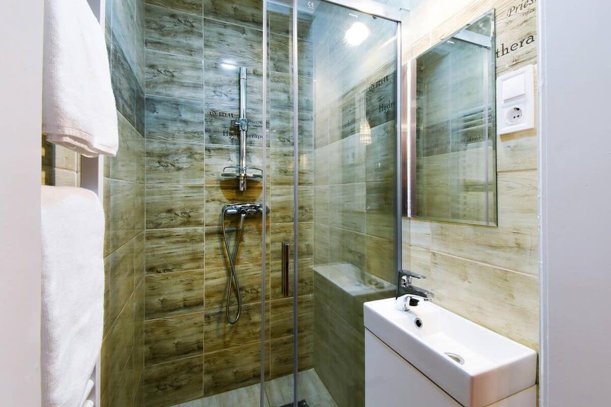 Very Central Very Spacious New Home بودابست المظهر الخارجي الصورة