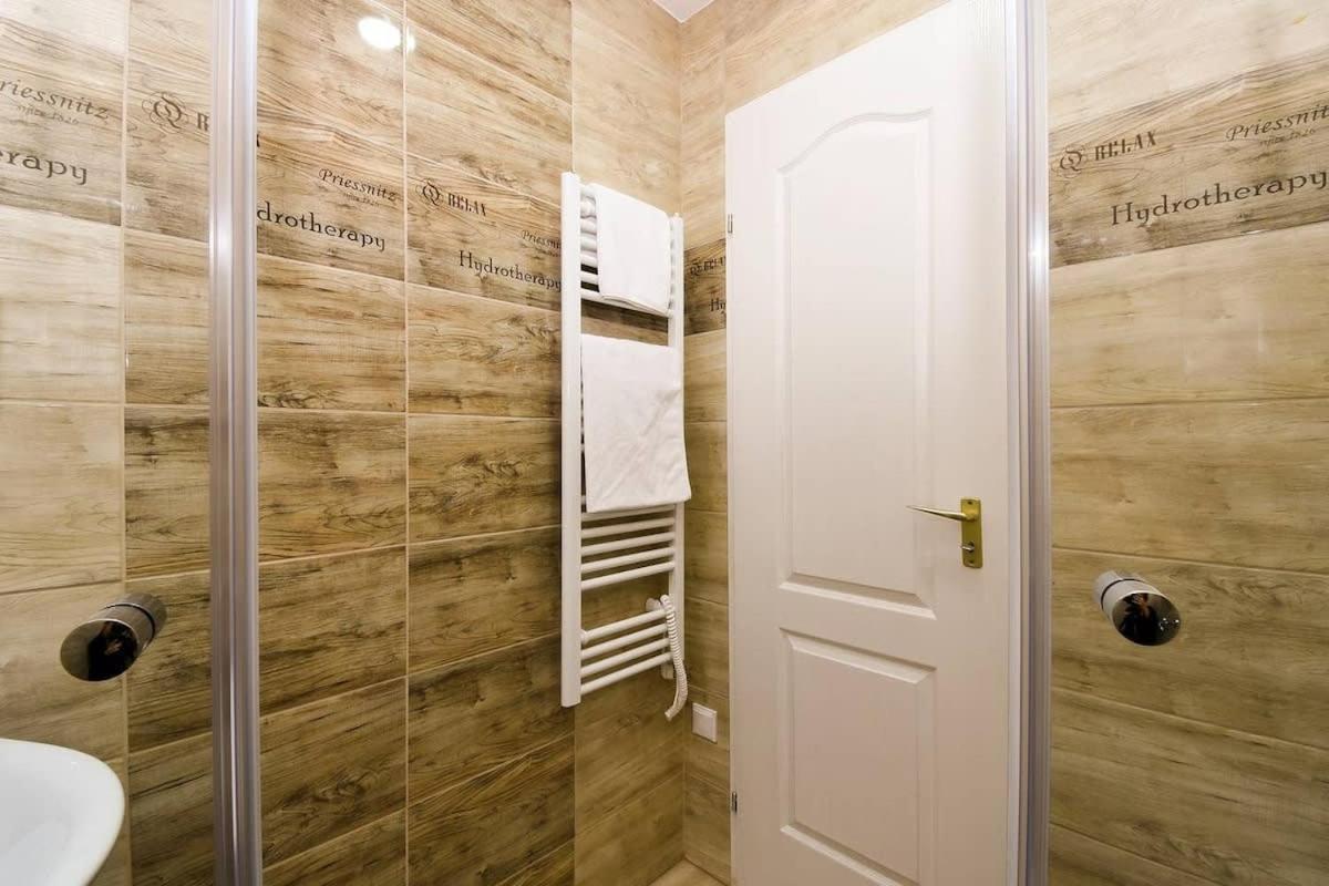 Very Central Very Spacious New Home بودابست المظهر الخارجي الصورة