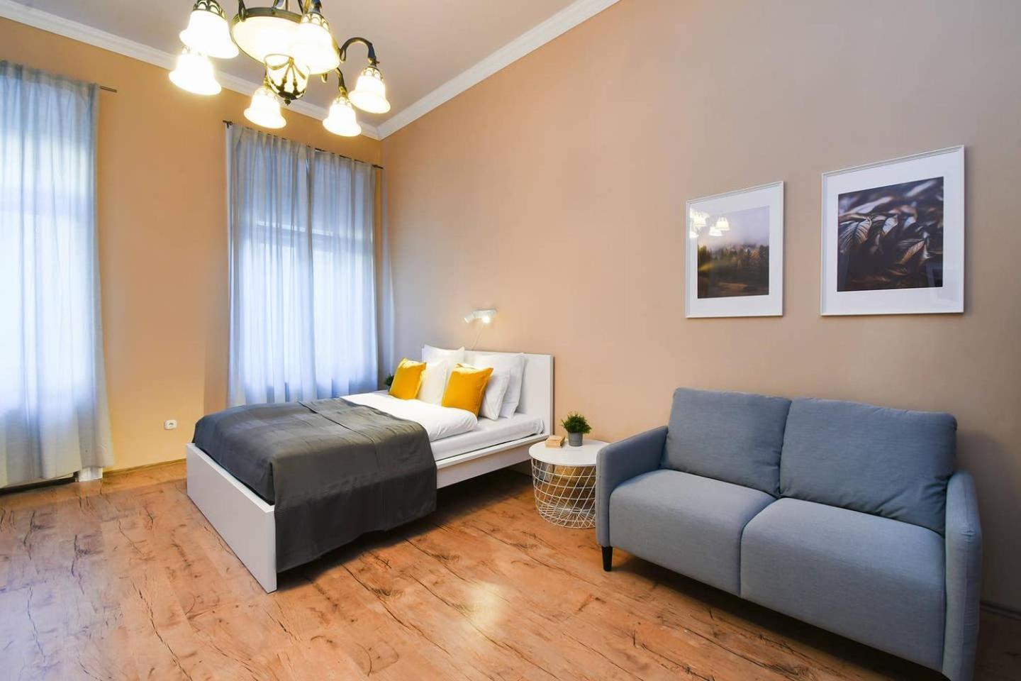 Very Central Very Spacious New Home بودابست المظهر الخارجي الصورة